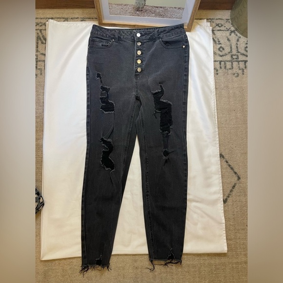 Tinseltown Denim - Tinseltown size 15 black distressed high waisted skinny jeans